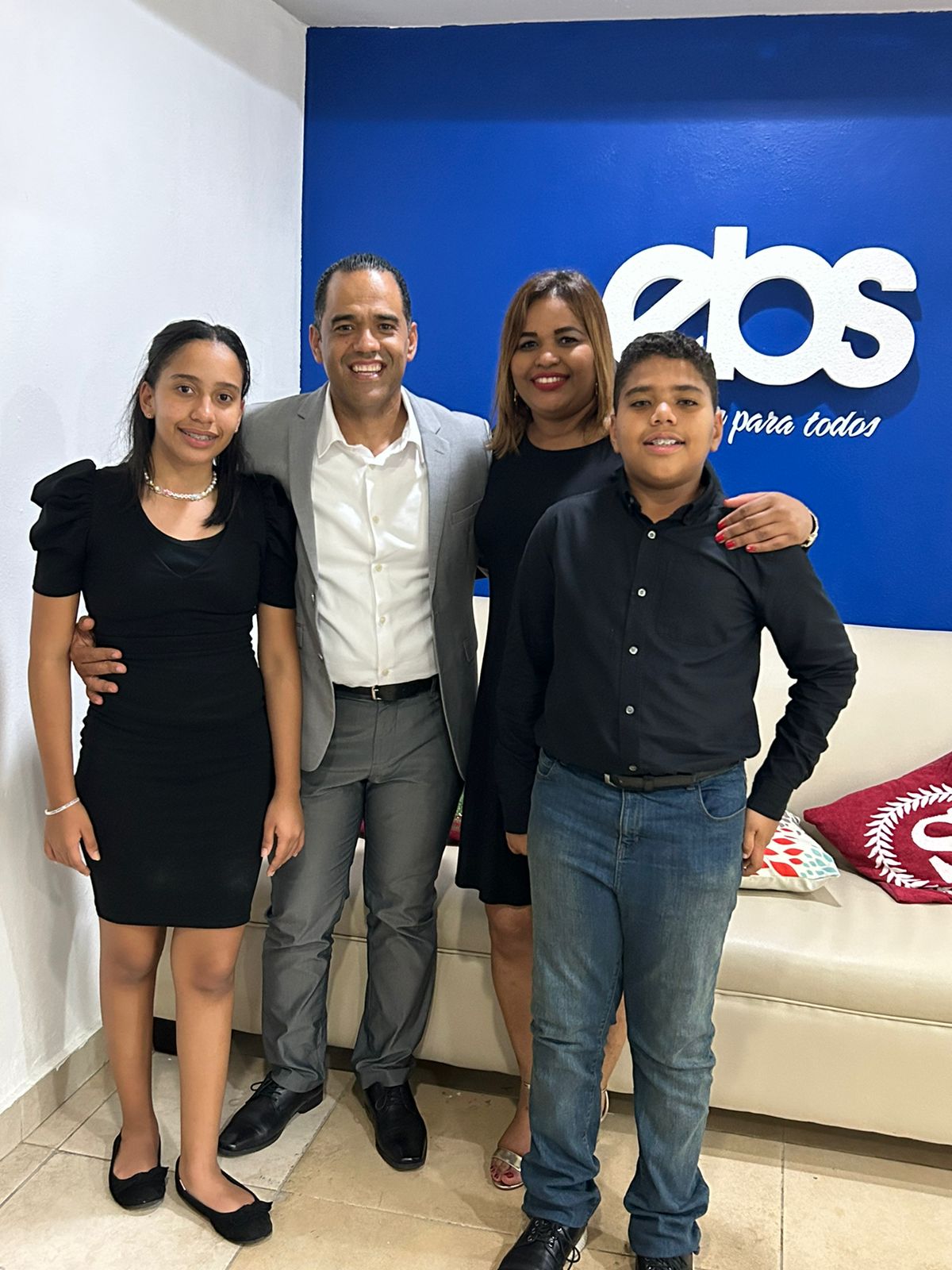 Pastor Braulio Guzmán y Pastora Julissa de Guzmán - Iglesia EBS Santiago Sur
